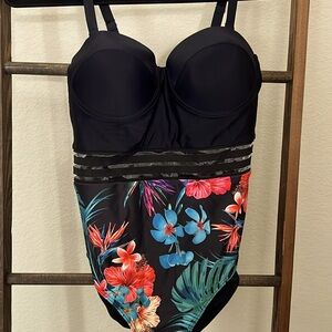 NWOT- SHEIN One piece bathing suit - Large
